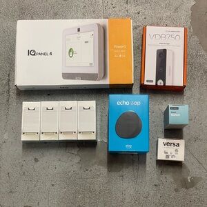 IQ Panel 4 Security System Bundle